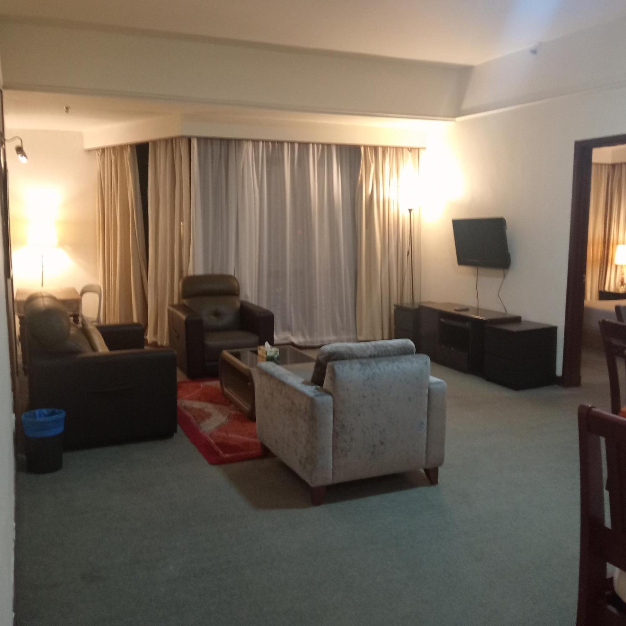 Apartemen Loyal At Times Square *