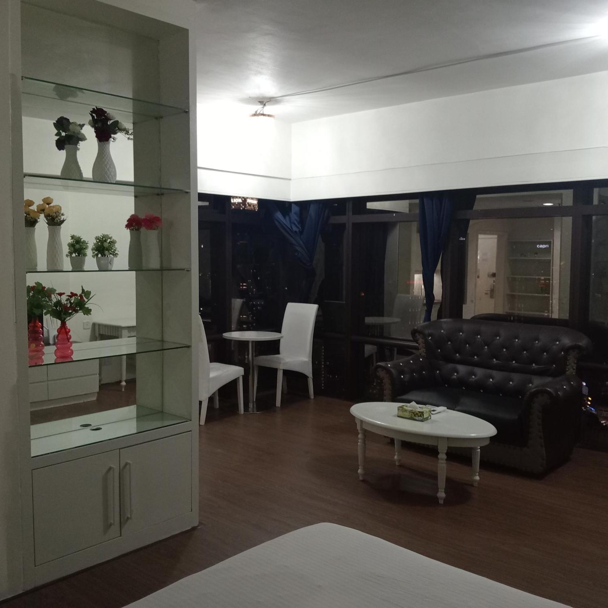 Loyal At Times Square Apartment *