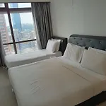 Loyal Apartment At Times Square
